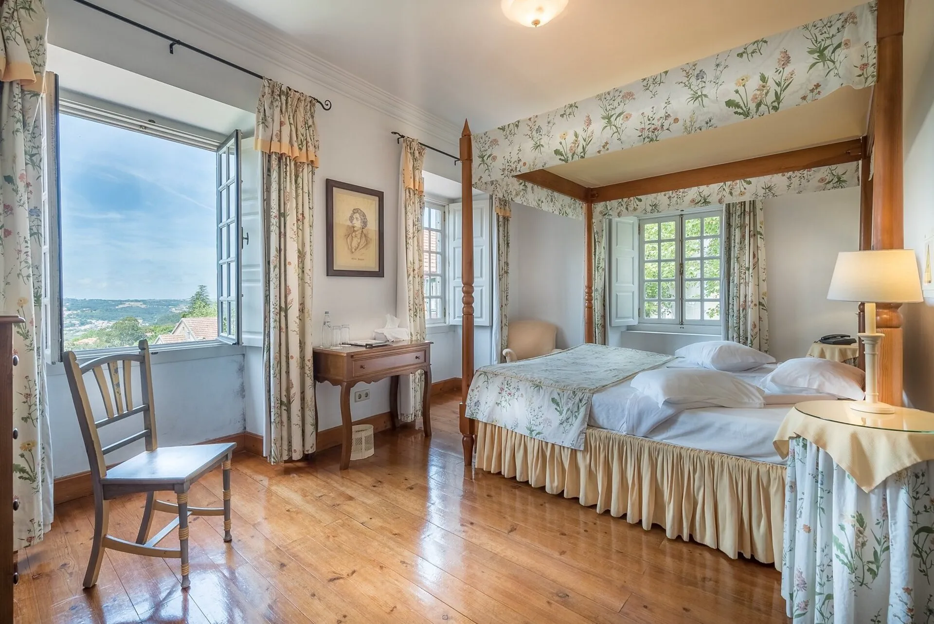 Lawrences Hotel